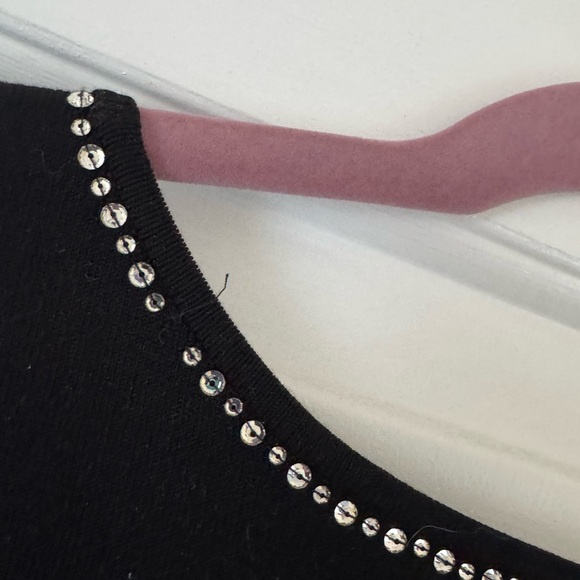 ❤️‍🔥50%❤️‍🔥 Cache Black Sweater with Rhinestone Detailing - Picture 4 of 7